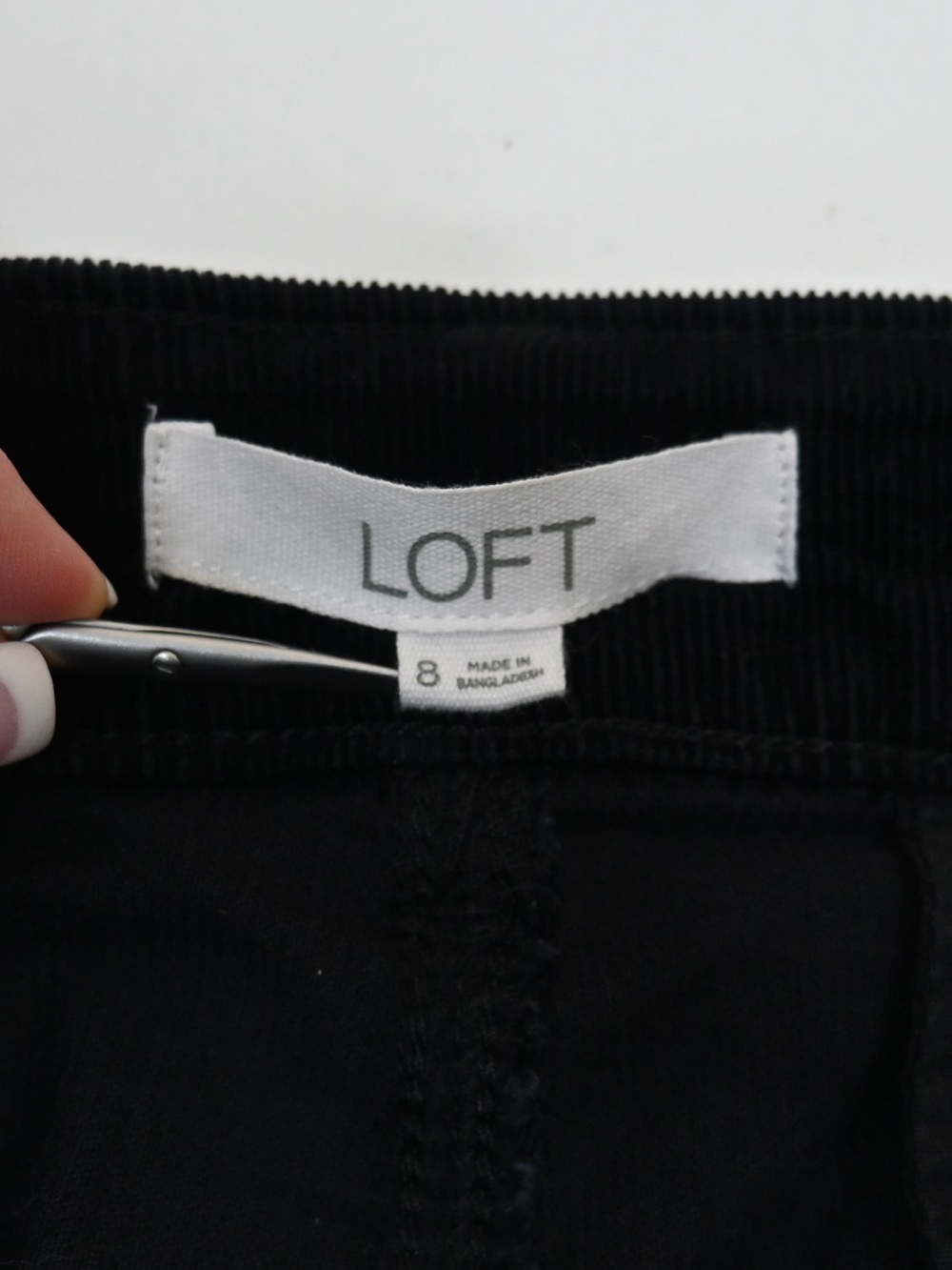 LOFT Women's 8 The Palmer Wide Leg Brushed Corduroy Jean in Black - Picture 11 of 12